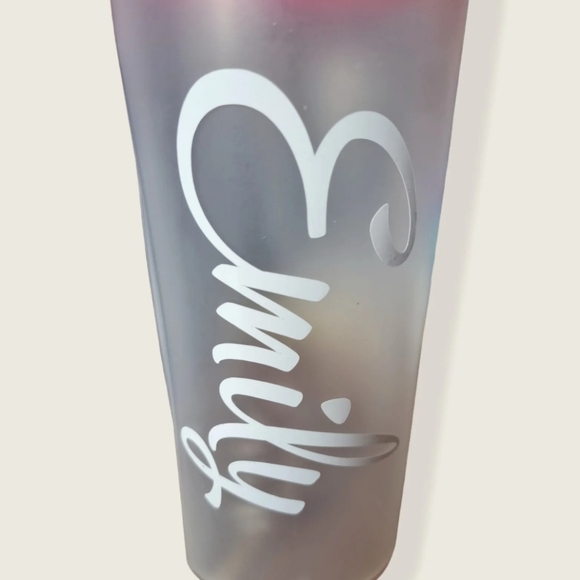 Personalised Drinks Bottle Protein Shaker Pink Lid White Vinyl Decal 650ml - Picture 3 of 10